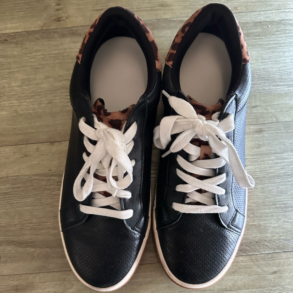 Black pleather & leopard print sneakers